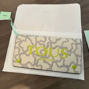 Tous wallet